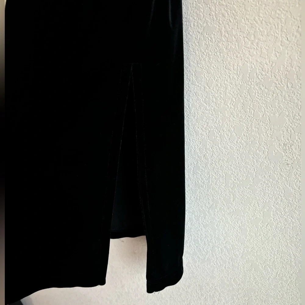 Vintage Sag Harbor Petite Black Velvet Pencil Skirt PS